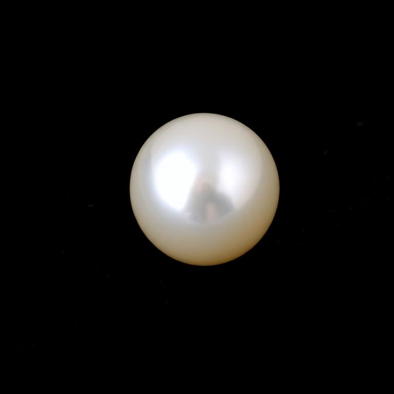 Natural Pearl gemstone